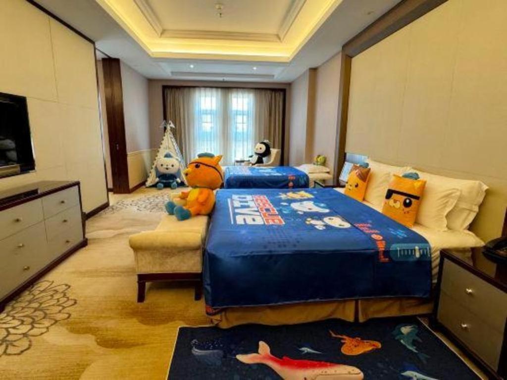 Linyi Blue Horizon International Hotel Yi He Exterior photo