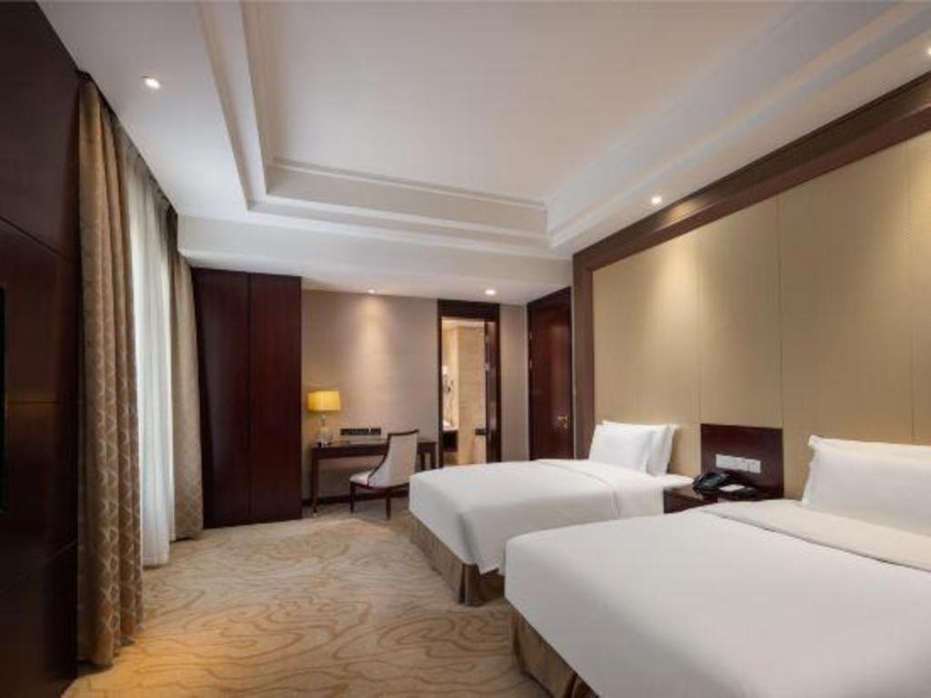 Linyi Blue Horizon International Hotel Yi He Exterior photo